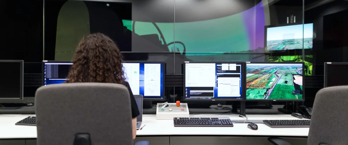 Centro de monitorización tecnológica para supervisar sistemas de inteligencia artificial